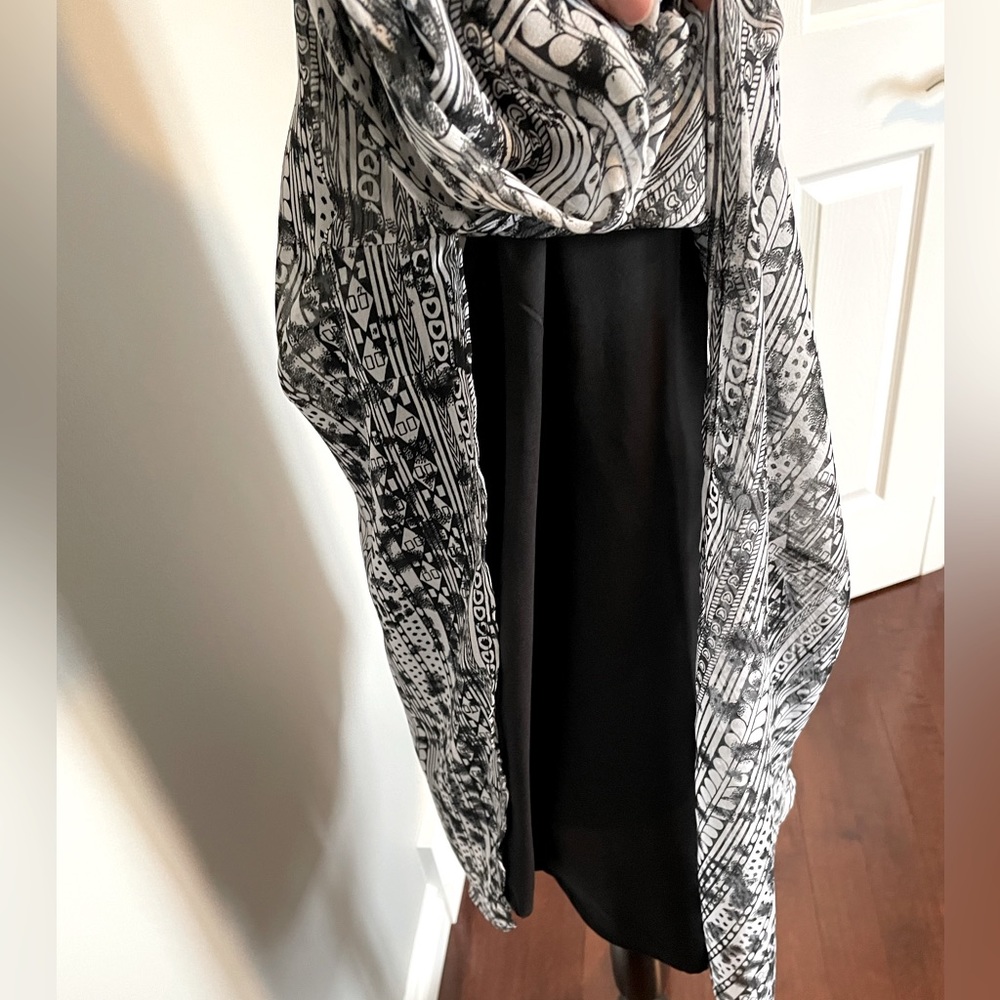 Two Layered Blouse - Picture 3 of 6